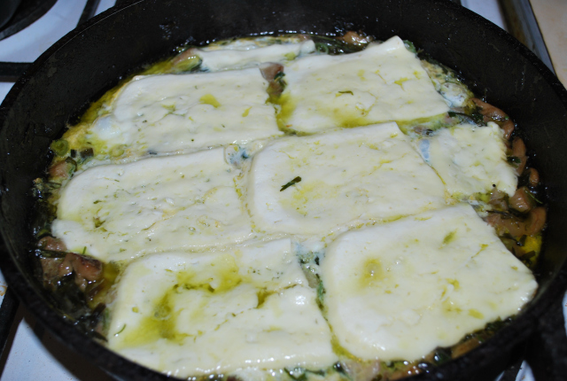 Ciuperci de brânză și tarhon Tapamtsvari